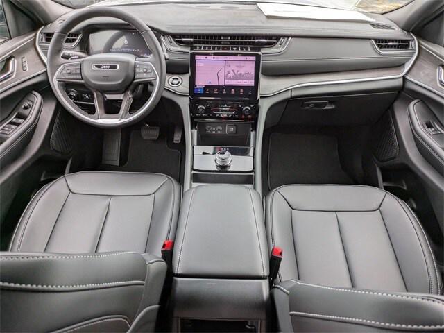 new 2025 Jeep Grand Cherokee car, priced at $41,528