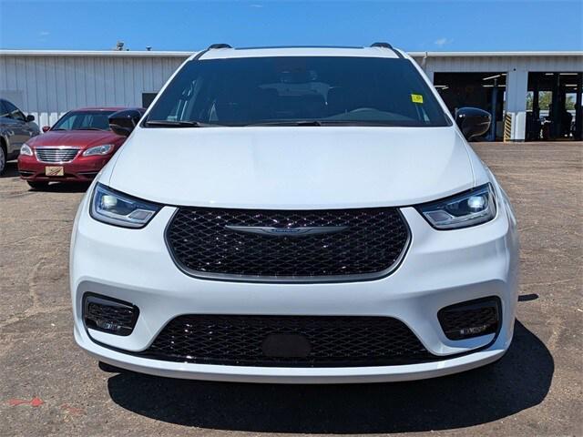 new 2026 Chrysler Pacifica car, priced at $47,285