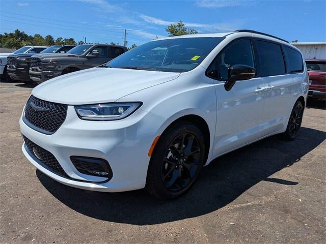 new 2026 Chrysler Pacifica car, priced at $47,285