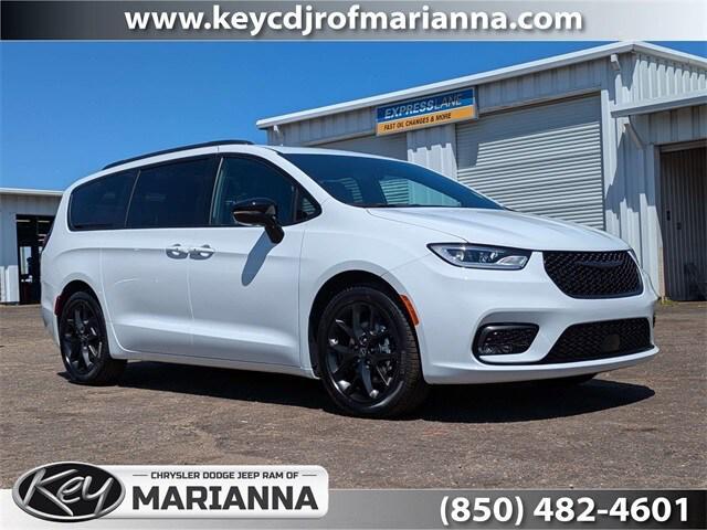 new 2026 Chrysler Pacifica car, priced at $51,380