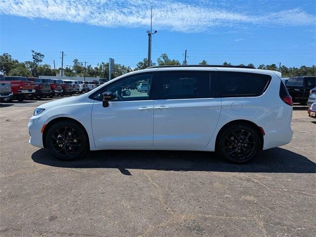 new 2026 Chrysler Pacifica car, priced at $47,285