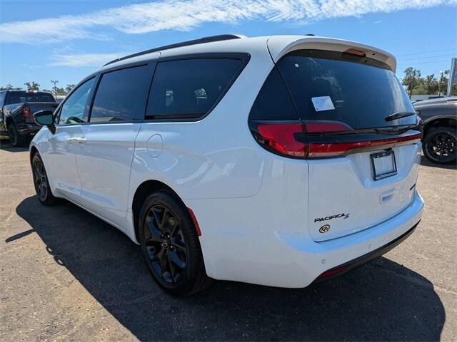 new 2026 Chrysler Pacifica car, priced at $47,285