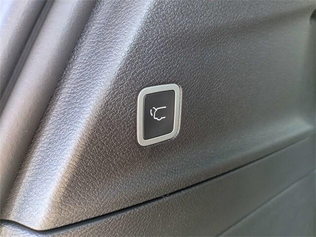 new 2026 Chrysler Pacifica car, priced at $47,285