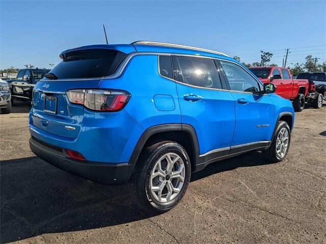 new 2025 Jeep Compass car, priced at $30,360