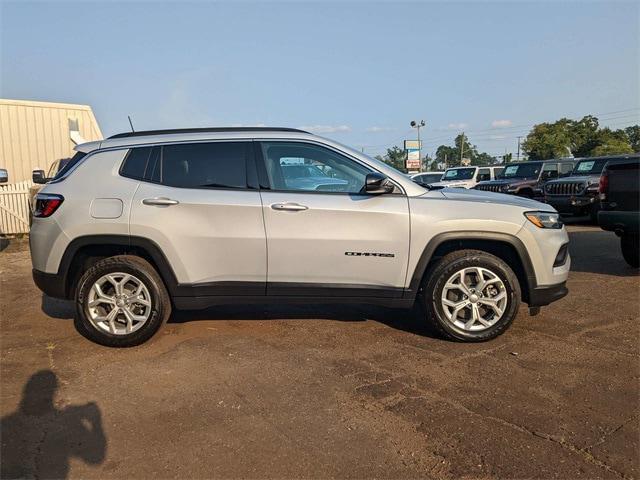 new 2024 Jeep Compass car, priced at $30,095