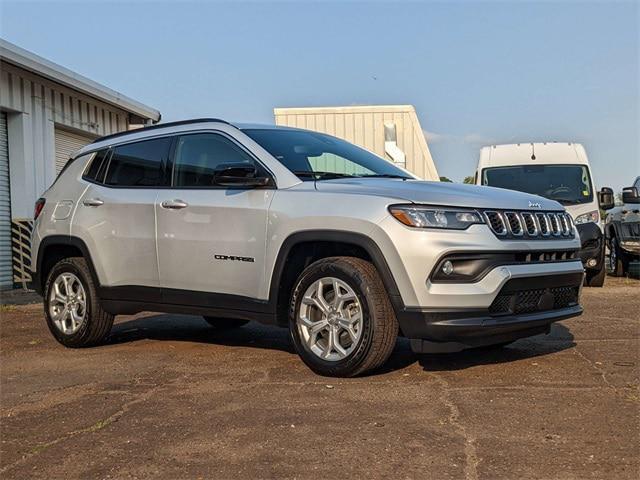 new 2024 Jeep Compass car, priced at $30,095