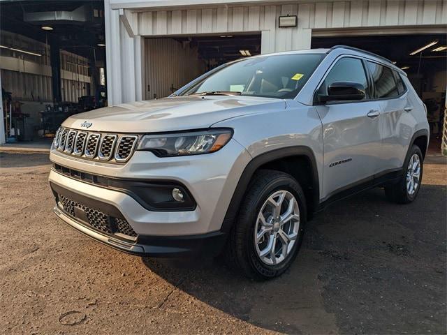 new 2024 Jeep Compass car, priced at $30,095