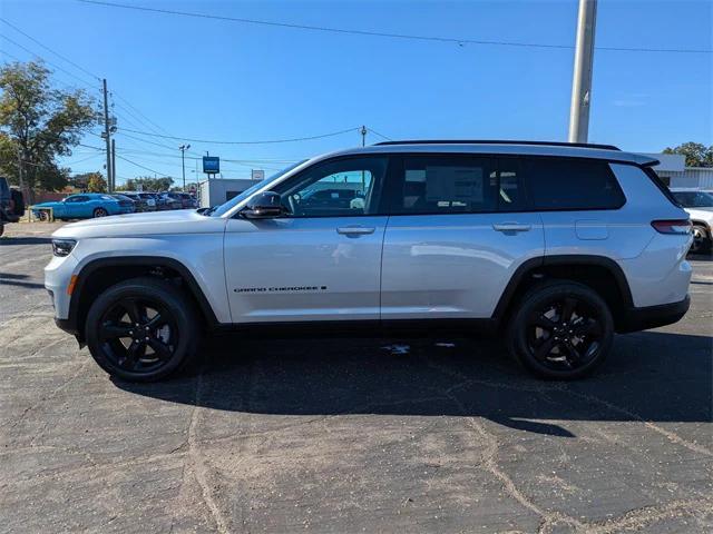 new 2025 Jeep Grand Cherokee L car, priced at $44,261