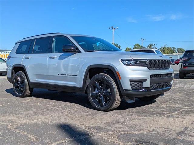 new 2025 Jeep Grand Cherokee L car, priced at $44,261