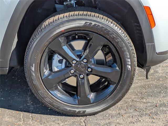 new 2025 Jeep Grand Cherokee L car, priced at $44,261