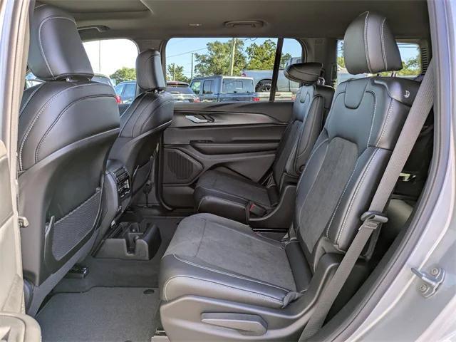 new 2025 Jeep Grand Cherokee L car, priced at $44,261