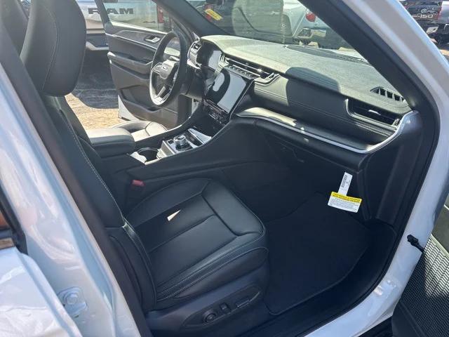 new 2025 Jeep Grand Cherokee car, priced at $44,768