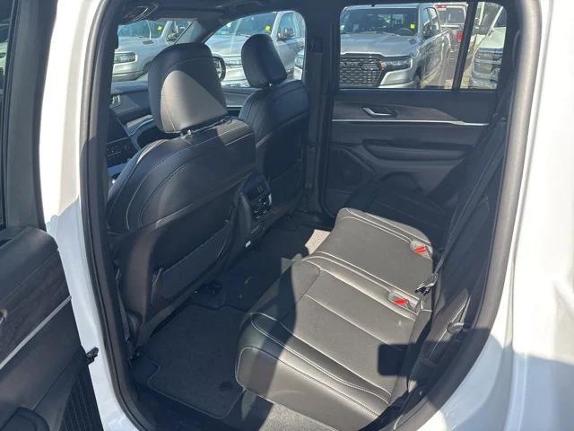 new 2025 Jeep Grand Cherokee car, priced at $44,768