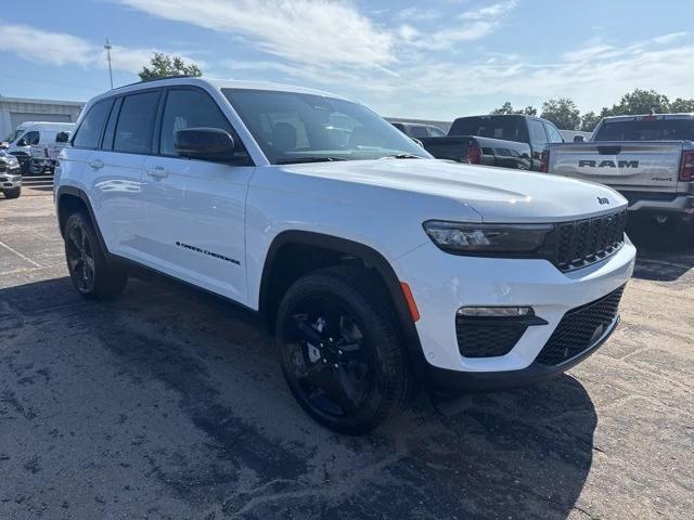 new 2025 Jeep Grand Cherokee car, priced at $44,768