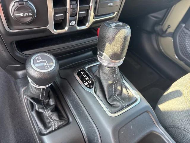 new 2025 Jeep Wrangler car, priced at $40,326