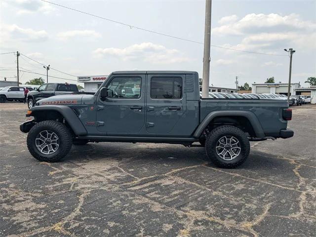 new 2025 Jeep Gladiator car, priced at $46,831