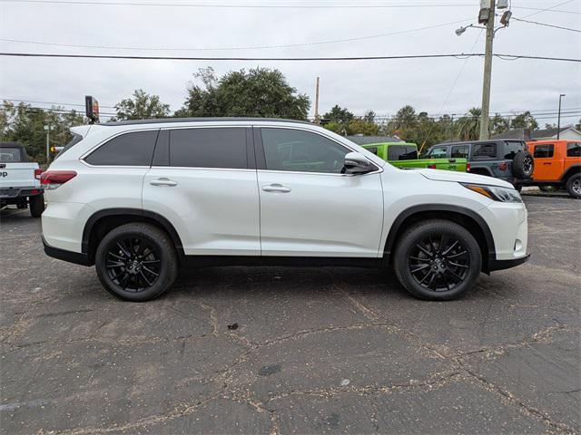 used 2019 Toyota Highlander car, priced at $20,711
