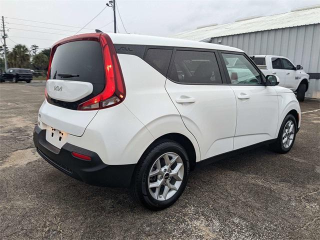 used 2022 Kia Soul car, priced at $16,981