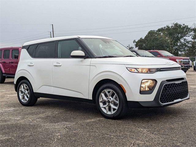 used 2022 Kia Soul car, priced at $16,981