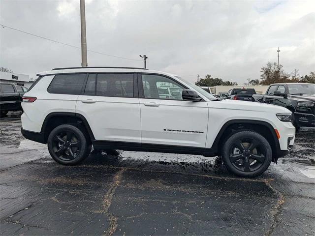 new 2025 Jeep Grand Cherokee L car, priced at $45,471