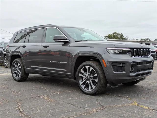 new 2025 Jeep Grand Cherokee L car, priced at $56,721