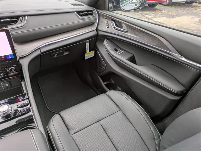 new 2025 Jeep Grand Cherokee L car, priced at $56,721