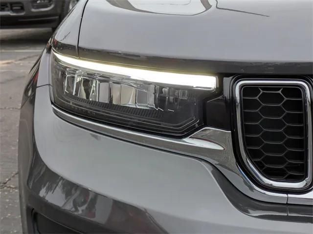 new 2025 Jeep Grand Cherokee L car, priced at $56,721