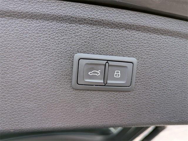 used 2020 Audi Q5 car, priced at $19,411