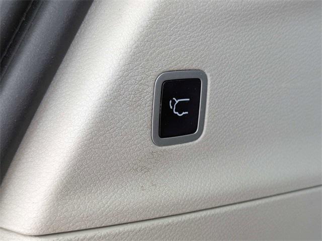 used 2022 Chrysler Pacifica car, priced at $22,411