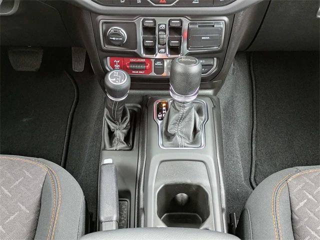 new 2025 Jeep Gladiator car, priced at $54,132