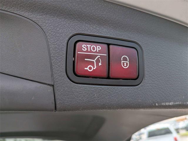 used 2020 Mercedes-Benz GLE 350 car, priced at $25,500