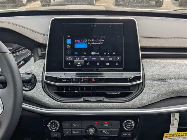 new 2025 Jeep Compass car, priced at $25,385