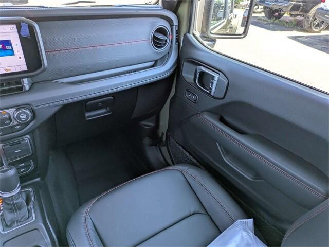 new 2025 Jeep Gladiator car, priced at $58,673