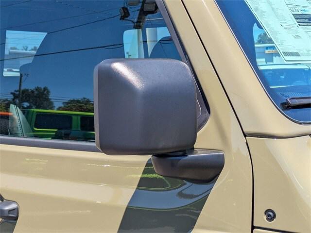 new 2025 Jeep Gladiator car, priced at $58,673