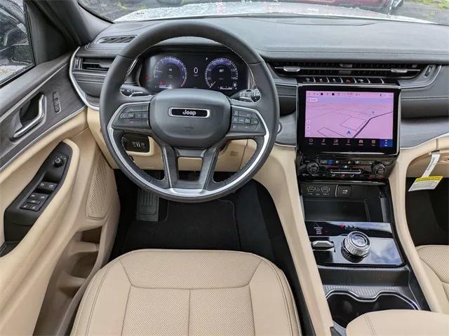 new 2025 Jeep Grand Cherokee car, priced at $46,281