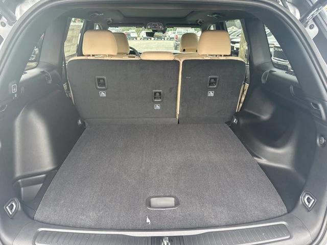 new 2025 Jeep Grand Cherokee car, priced at $48,048
