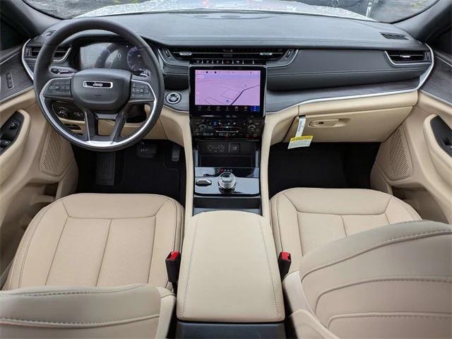 new 2025 Jeep Grand Cherokee car, priced at $46,281