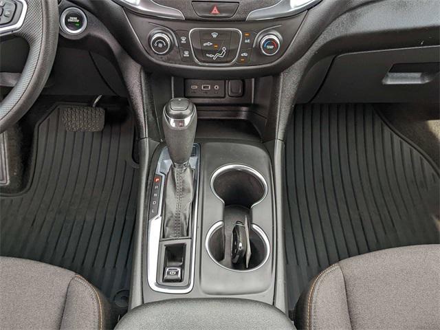 used 2021 Chevrolet Equinox car, priced at $18,800