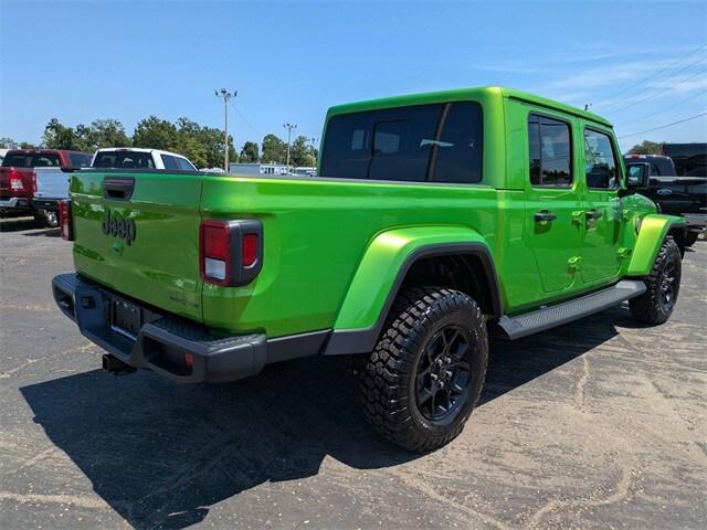 new 2025 Jeep Gladiator car, priced at $47,707