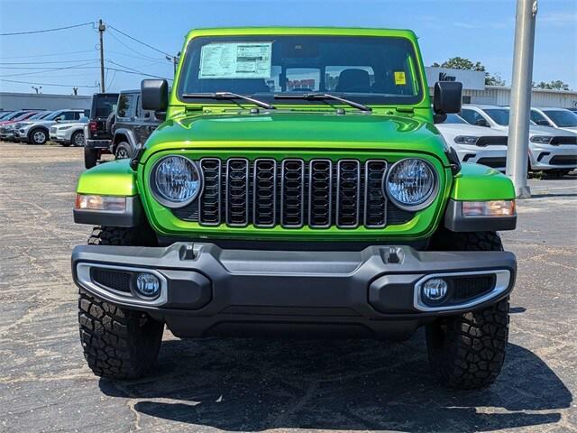 new 2025 Jeep Gladiator car, priced at $47,707