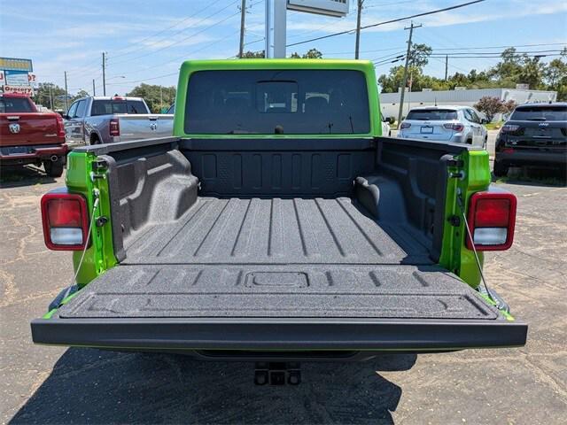 new 2025 Jeep Gladiator car, priced at $47,707