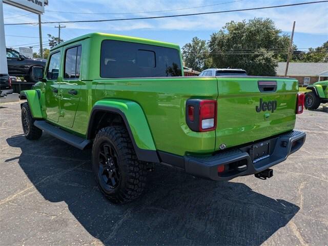 new 2025 Jeep Gladiator car, priced at $47,707