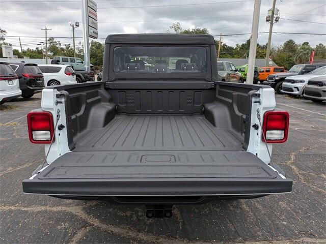 new 2025 Jeep Gladiator car, priced at $39,986