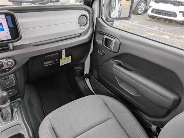 new 2025 Jeep Gladiator car, priced at $39,986