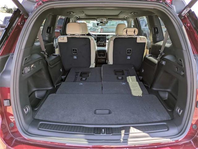 new 2025 Jeep Grand Cherokee L car, priced at $46,854