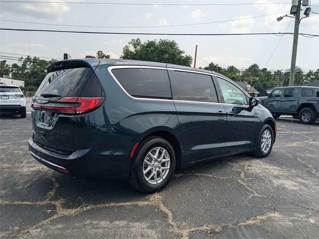 new 2025 Chrysler Pacifica car, priced at $40,450