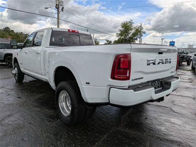new 2025 Ram 3500 car, priced at $76,472