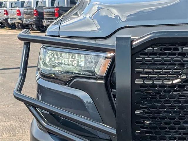 new 2025 Ram 1500 car, priced at $43,351