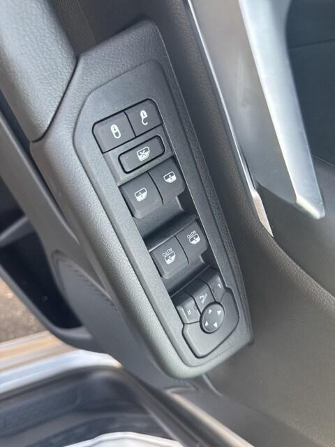 new 2025 Ram 1500 car, priced at $48,045