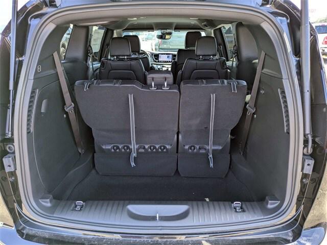 new 2026 Chrysler Pacifica car, priced at $39,682